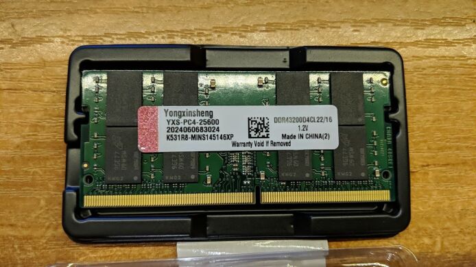Новая оперативная память для ноутбука Yongxinsheng / 2Rx8 / 16 GB / DDR4 SO-DIMM / 3200 MHz