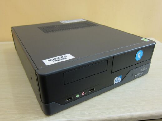 Fujitsu Esprimo e5730 / Intel Pentium Dual-Core E5400 (2 ядра по 2.7GHz) / 4GB RAM / 160GB HDD + монитор Fujitsu B19-6 / 19' / 1280x1024 Fujitsu Esprimo e5730 / Intel Pentium Dual-Core E5400 (2 ядра по 2.7GHz) / 4GB RAM / 160GB HDD + монитор Fujitsu B19-6 / 19' / 1280x1024