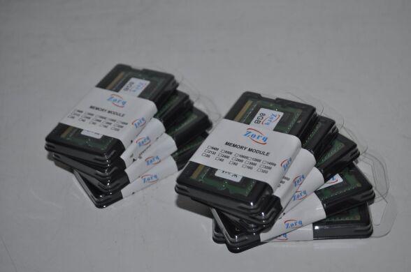 Новая оперативная память для ноутбука Zorq / 2Rx8 / 8 GB / DDR3 SO-DIMM / 1600 MHz