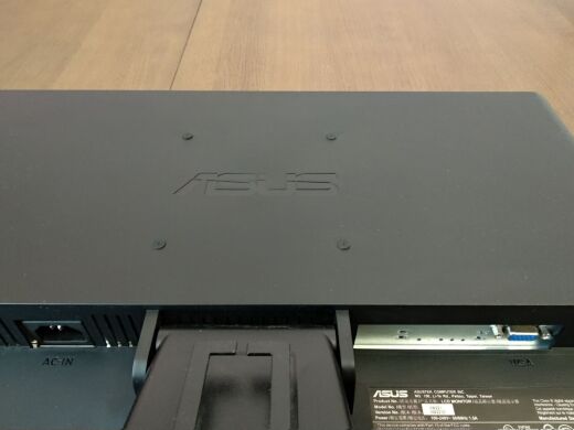 Монитор Asus VW220D / 21.6" (1680x1050) TN / VGA / VESA 100x100