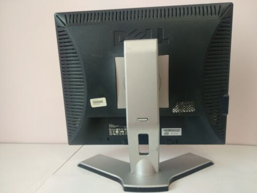 Монитор Б-класс Dell UltraSharp 1905FP / 19" (1280x1024) TN / DVI, VGA, USB / VESA 100x100 Монитор Б-класс Dell UltraSharp 1905FP / 19" (1280x1024) TN / DVI, VGA, USB / VESA 100x100