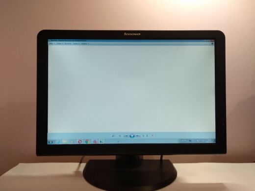 Монитор Б-класс Lenovo ThinkVision L192 / 19" (1440x900) TN / VGA / VESA 100x100 Монитор Б-класс Lenovo ThinkVision L192 / 19" (1440x900) TN / VGA / VESA 100x100