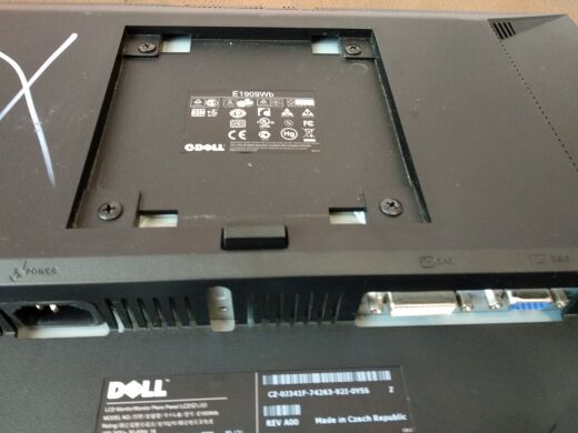 Монитор Б-класс Dell E1909Wb / 19" (1440x900) TN / VGA, DVI / VESA 100x100 Монитор Б-класс Dell E1909Wb / 19" (1440x900) TN / VGA, DVI / VESA 100x100