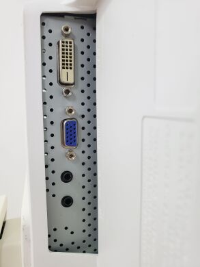 Монитор LG 24EB23PMC / 24" (1920x1200) AH-IPS / VGA, DVI / VESA 100x100 Монитор LG 24EB23PMC / 24" (1920x1200) AH-IPS / VGA, DVI / VESA 100x100