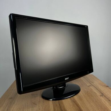 Монитор Acer H233H / 23" (1920x1080) TN / VGA, DVI, HDMI / VESA 100x100 + Кабели питания Монитор Acer H233H / 23" (1920x1080) TN / VGA, DVI, HDMI / VESA 100x100 + Кабели питания