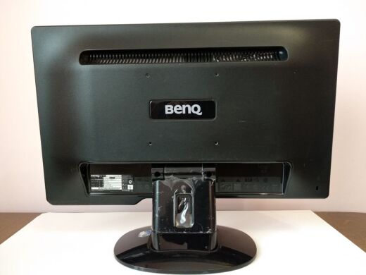 Монитор BenQ G2025HDA / 20" (1600x900) TN / VGA / VESA 100x100 Монитор BenQ G2025HDA / 20" (1600x900) TN / VGA / VESA 100x100